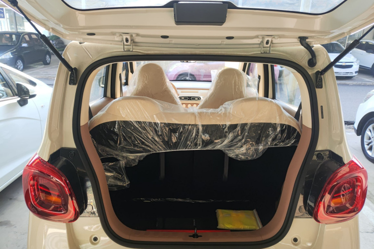 五菱汽车 宏光MINIEV 2025款 四门版 进阶款机舱底盘23