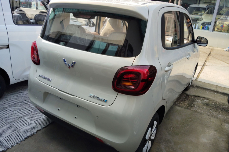 五菱汽车 宏光MINIEV 2025款 四门版 进阶款车身外观6005