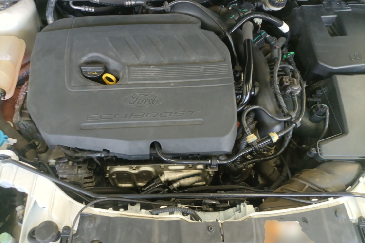 福特 福克斯 2018款 两厢经典 EcoBoost 180 自动精英型局部细节24