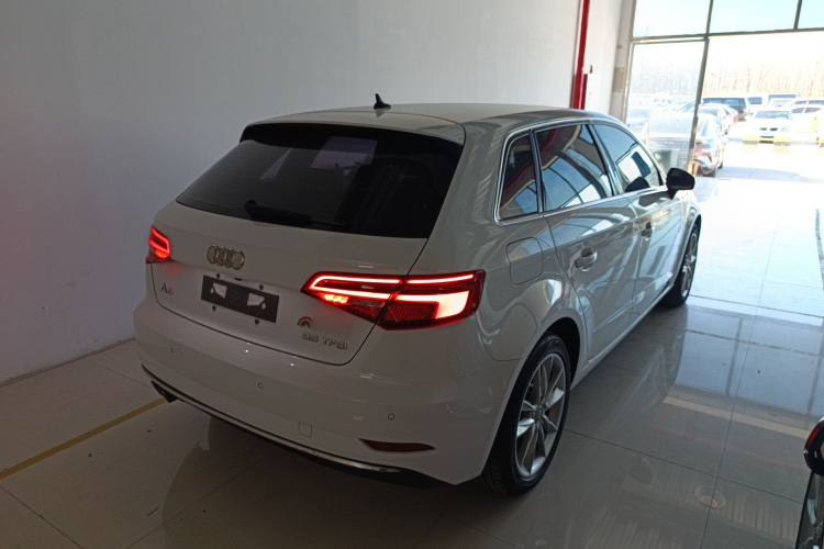 奥迪A3 2019款 Sportback 35 TFSI 进取型 国V车身外观7