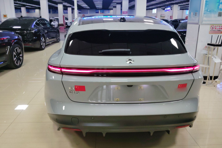 蔚来ET5T 2023款 75kWh Touring车身外观6