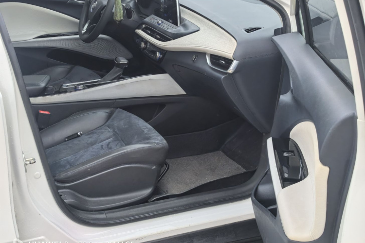 别克 微蓝6 2019款 互联智享型中控内饰7001