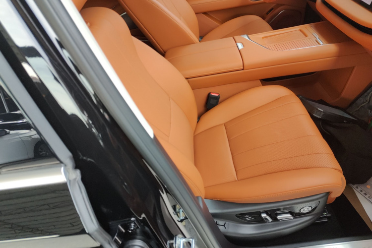 魏牌 蓝山 2025款 四驱 Max局部细节41