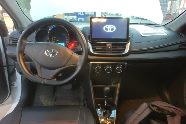 丰田 YARiS L 致享 2020款 1.5L CVT领先版中控内饰7002