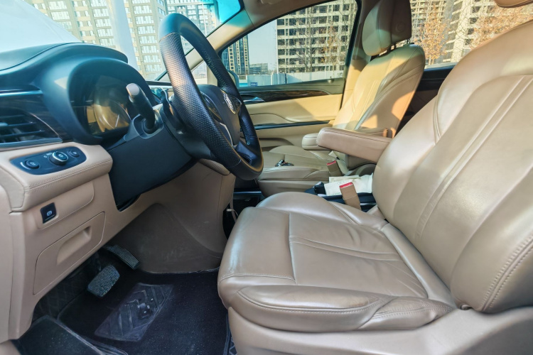 别克GL8 2017款 ES 28T 尊享型 国V车身外观6004