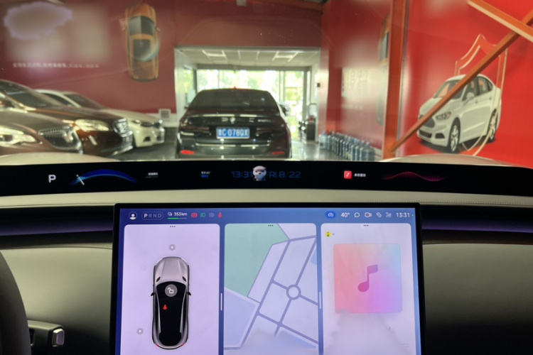 小米汽车 小米YU7 2025款 超长续航后驱版中控内饰7003