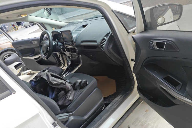 福特 翼搏 2018款 1.5L 自动铂翼型局部细节9005