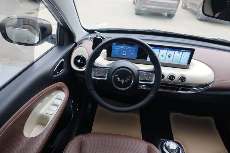 五菱汽车 五菱缤果 2023款 203km 舒享款中控内饰13