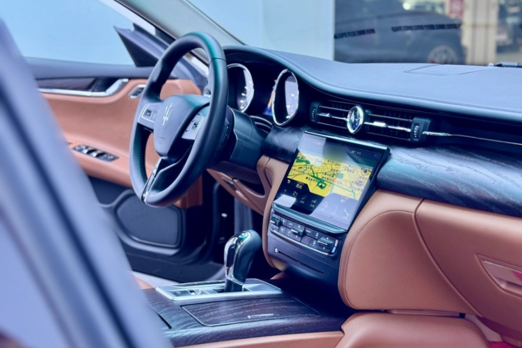 玛莎拉蒂 总裁 2013款 3.0T 标准型中控内饰7006