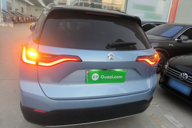 蔚来ES8 2018款 创始版车身外观6