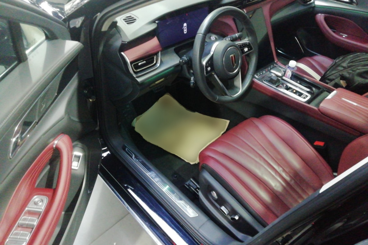 红旗H5 2024款 2.0T 自动智联旗畅版中控内饰20