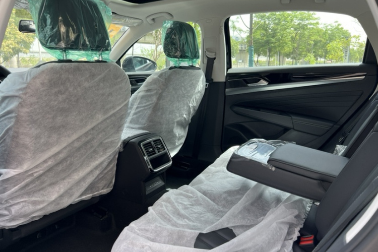 大众 帕萨特 2024款 280TSI 商务版中控内饰7004