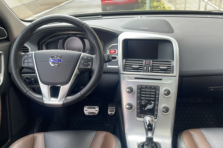 沃尔沃XC60 2017款 T5 AWD 智远升级版中控内饰7005