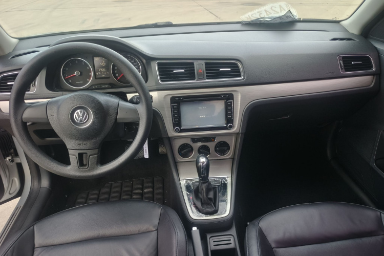 大众 朗逸 2013款 改款 1.4TSI DSG舒适版中控内饰7002