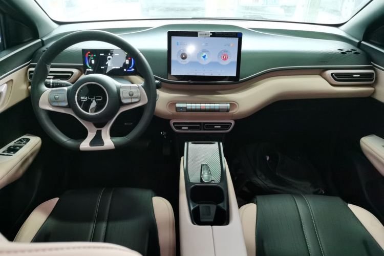 比亚迪 海鸥 2025款 305km 活力版中控内饰12