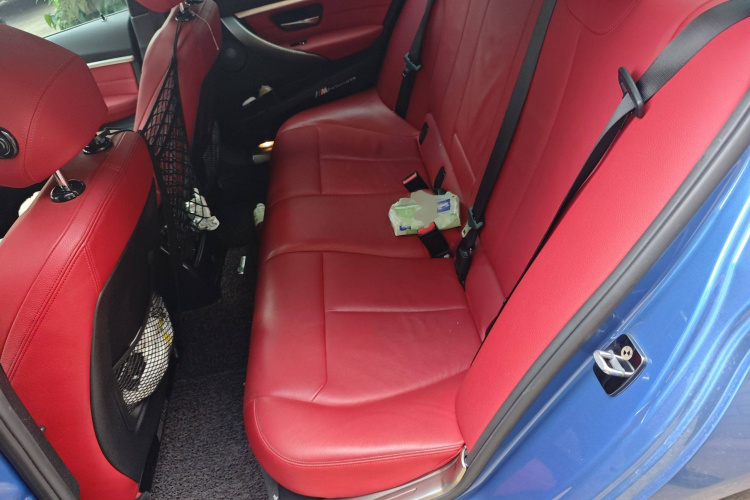 宝马3系 2019款 320i M运动曜夜版中控内饰7004