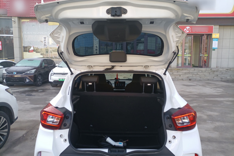 东风纳米EX1 2023款 PRO 轻风版闪电型机舱底盘23