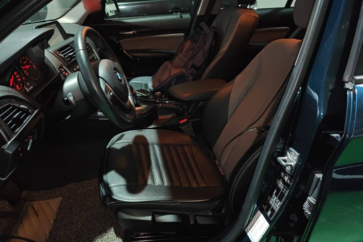 宝马1系(进口) 2013款 改款 116i 都市型局部细节19