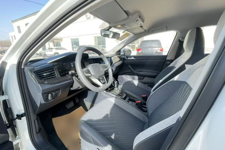 大众 朗逸 2025款 新锐 1.5L 出众新逸版中控内饰7002