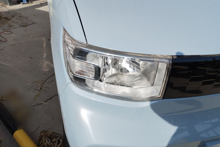 五菱汽车 宏光MINIEV 2022款 轻松款 磷酸铁锂车身外观6006