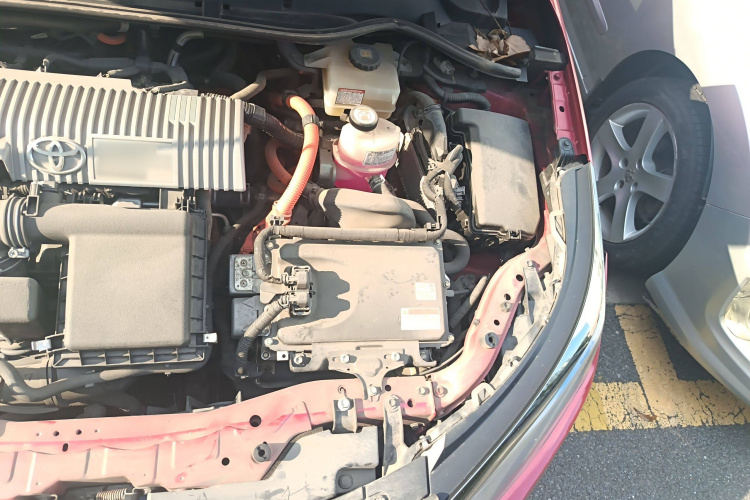 丰田 雷凌双擎E+ 2019款 1.8PH GS E-CVT精英天窗版局部细节9007