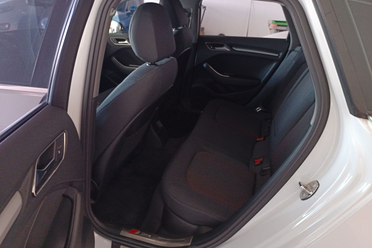 奥迪A3 2019款 Sportback 35 TFSI 进取型 国V中控内饰21