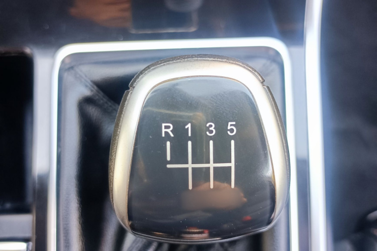 奇瑞 瑞虎8 2019款 1.5TCI 手动精英型局部细节9009