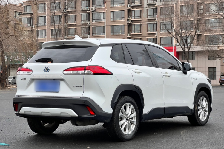 丰田 卡罗拉锐放 2023款 双擎 2.0L 先锋版车身外观6003