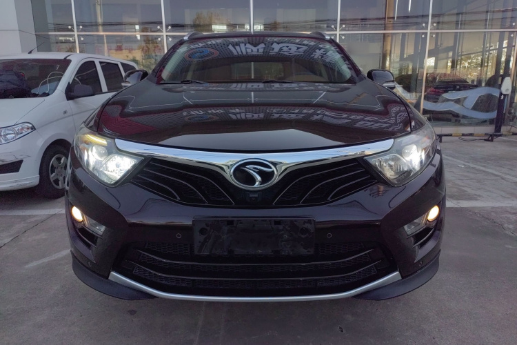 东南DX7 2017款 1.5T 自动尊贵型车身外观2