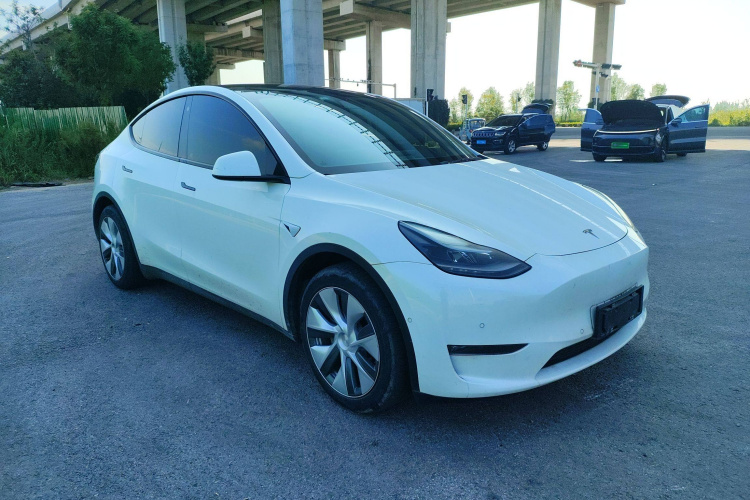 特斯拉 Model Y 2022款 后轮驱动版车身外观6002