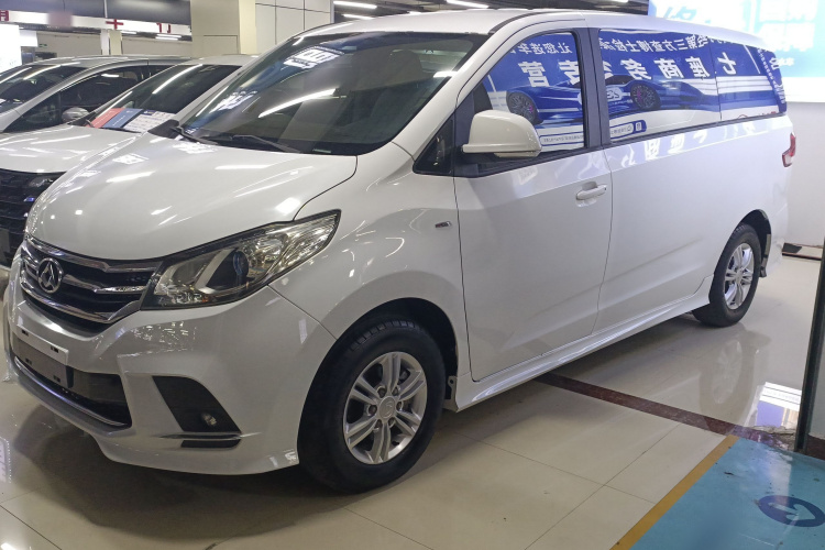 上汽大通MAXUS 大通G10 2018款 PLUS 2.0T 自动智享版车身外观4