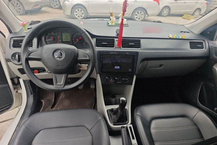 斯柯达 昕锐 2016款 1.4L 手动前行版中控内饰12