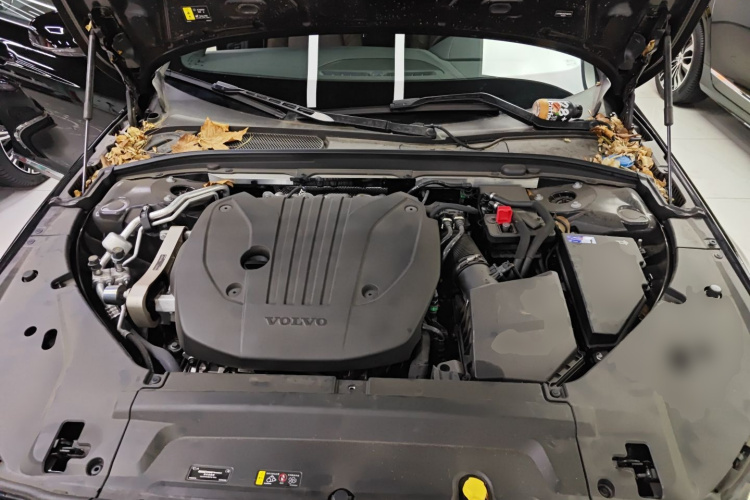 沃尔沃S90 2025款 B5 智逸豪华版机舱底盘24