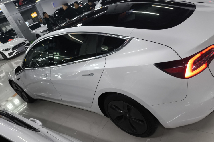 特斯拉 Model 3 2020款 改款 标准续航后驱升级版车身外观6003