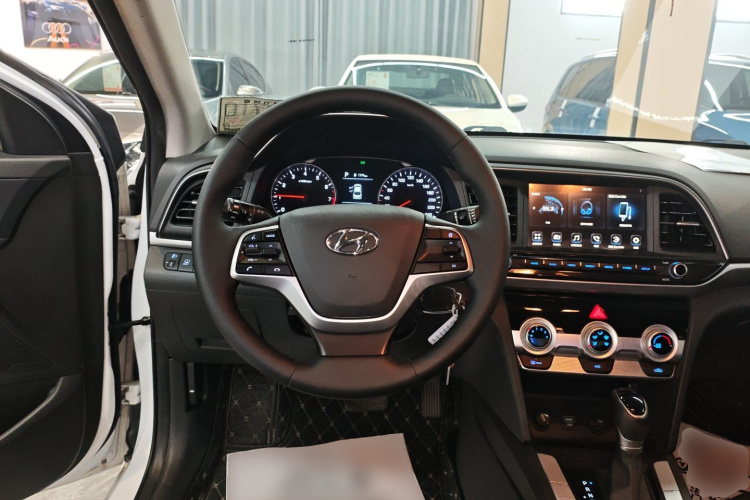 现代 领动 2020款 1.5L CVT智炫·精英型中控内饰13