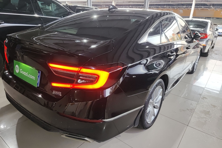 本田 雅阁 2022款 260TURBO 豪华版车身外观6005