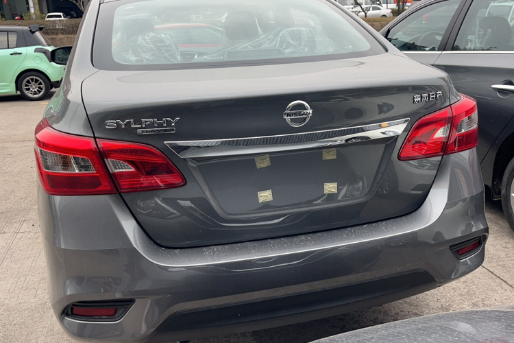 日产 轩逸 2024款 改款三 经典 1.6XE CVT舒适版车身外观6003