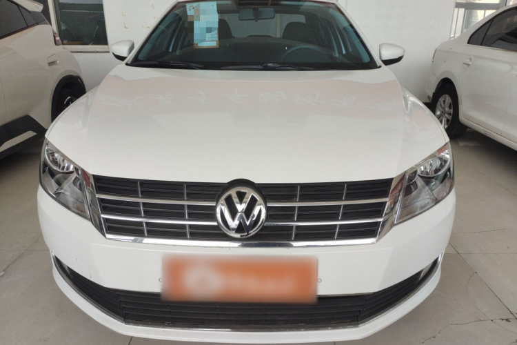 大众 朗逸 2013款 改款 1.4TSI DSG舒适版车身外观2