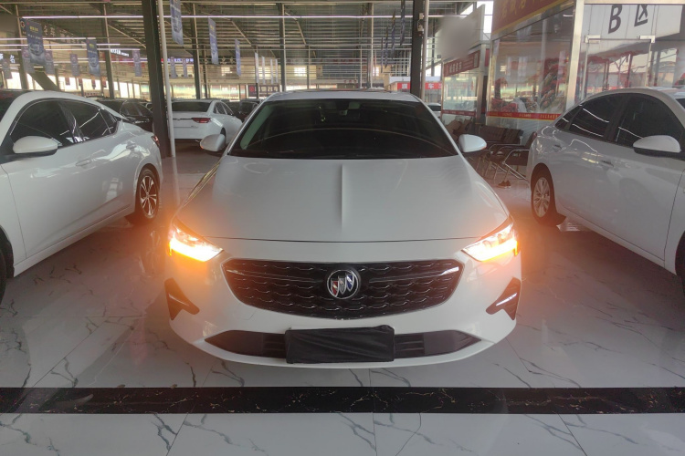 别克 君威 2022款 552T 智享型车身外观2