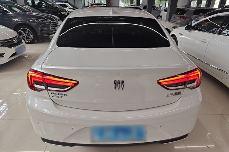 别克 君威 2024款 25T 超享版车身外观6004