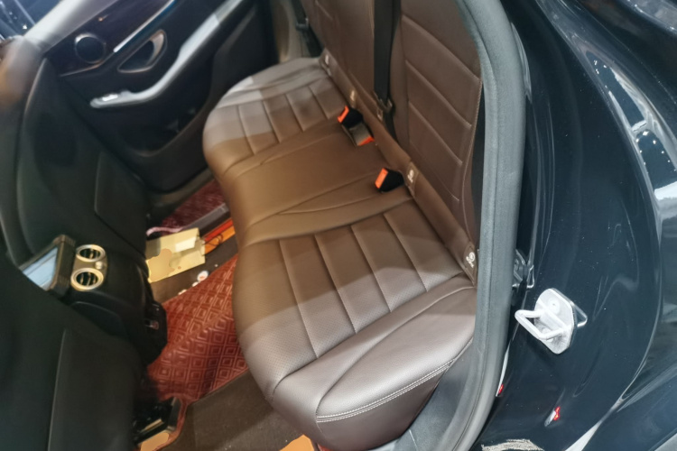 奔驰GLC 2019款 GLC 260 L 4MATIC 豪华型中控内饰21