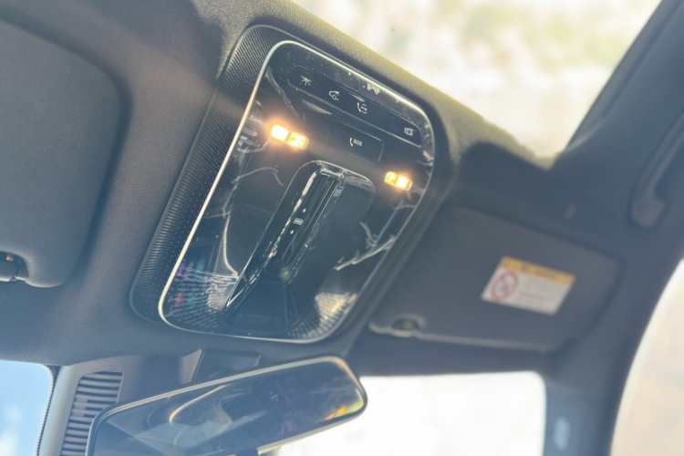 奔驰C级 2025款 C 260 L 运动版中控内饰7005