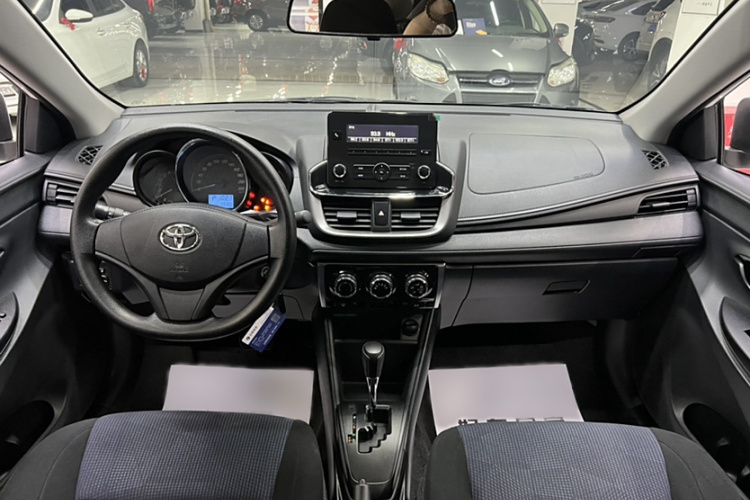 丰田 YARiS L 致享 2020款 1.5L CVT领先版中控内饰7002