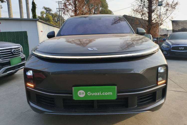 理想汽车 理想L8 2023款 Air车身外观2