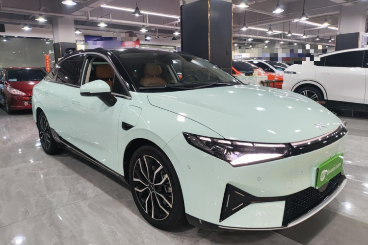 小鹏P5 2021款 550E车身外观6002