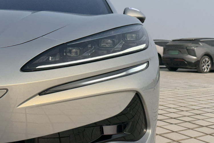 腾势Z9GT 2024款 1100四驱Max版车身外观6009