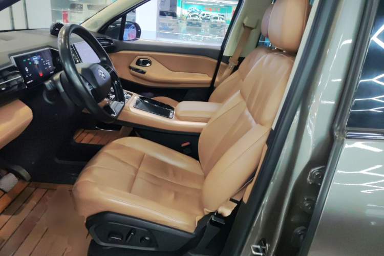 蔚来ES8 2018款 创始版中控内饰19