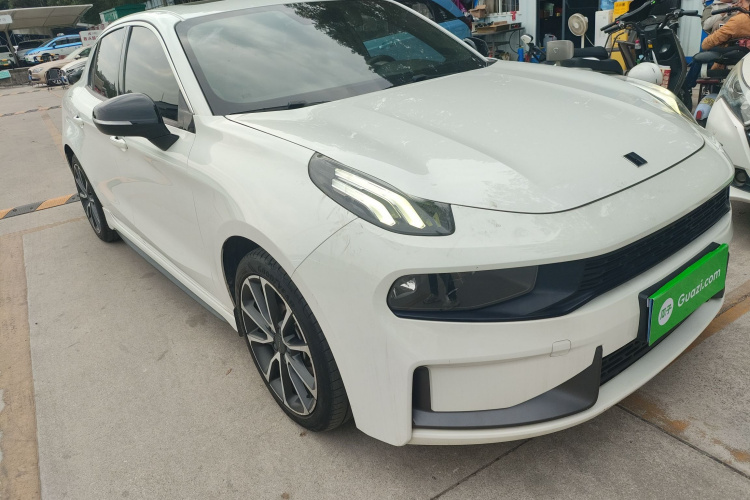 领克03 2020款 2.0TD 自动劲版车身外观3