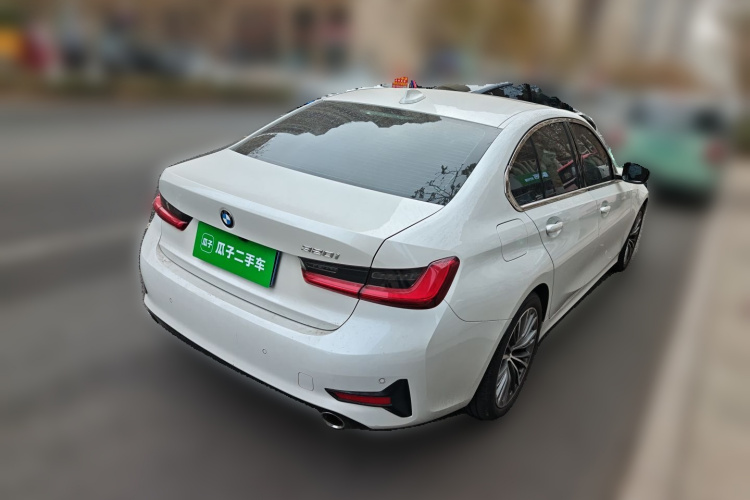 宝马3系 2021款 320i 运动套装车身外观7