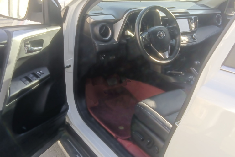 丰田 RAV4荣放 2016款 2.0L CVT两驱智尚版 国V中控内饰20